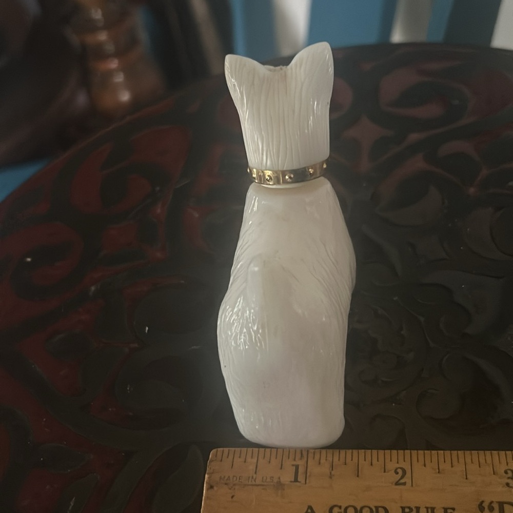 Vintage Milkglass Scottie Dog Fragrance Figurine - Picture 10 of 10